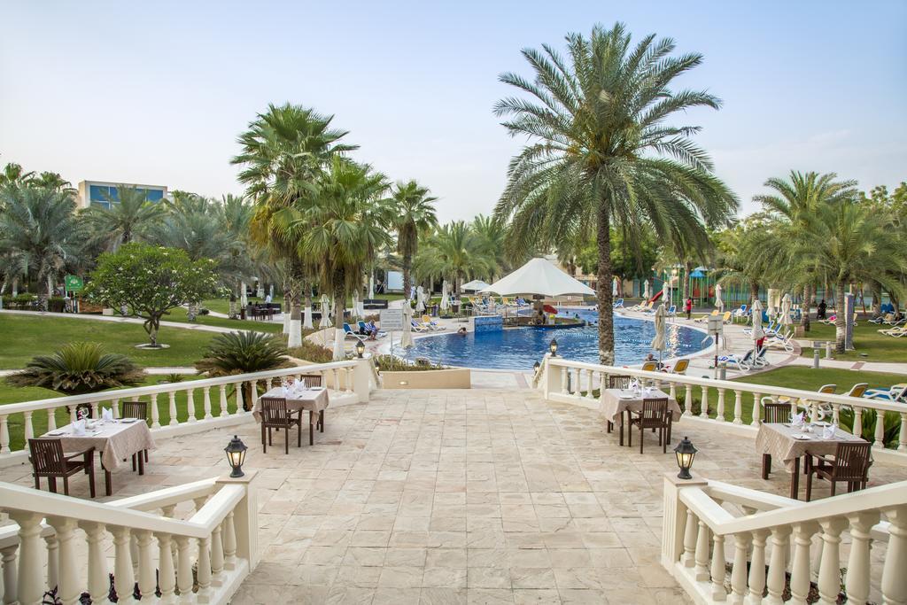 Metropolitan Al Mafraq Hotel Abu Dhabi Bagian luar foto